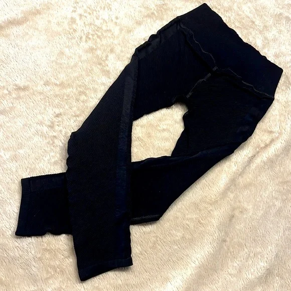 FREE PEOPLE Movement Free Throw Leggings - Picture 4 of 7